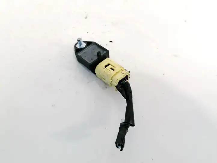 Toyota Corolla E120 E130 (2000 - 2004) 8983105010 Датчик удара SRS — фото 3