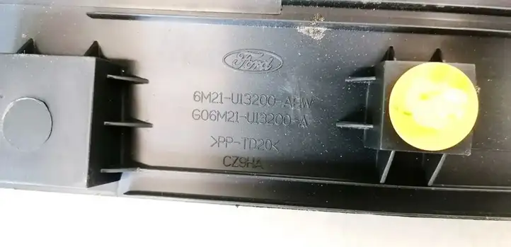 Ford Mondeo MK IV (2007 - 2014) 6M21U13200A Прочие детали салона — фото 3