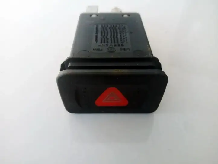 Volkswagen Golf IV (1998 - 2005) 1j0953235 Включатель аварийных фонарей — фото 1