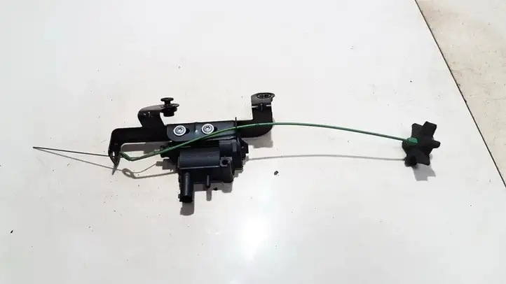 BMW 5 E60 E61 (2004 - 2010)  98587804 Двигатель центрально замка