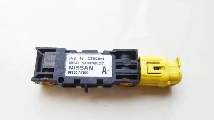 Nissan Primera (2001 - 2008) 98830ay000 Датчик удара SRS — фото 1