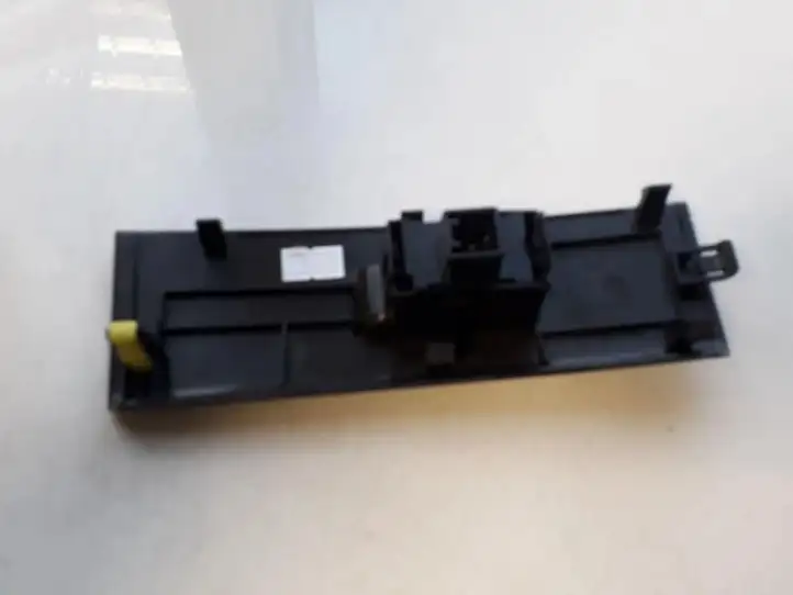 Toyota Corolla Verso AR10 (2004 - 2009) 742320F030 Блок кнопок стеклоподъемников — фото 2