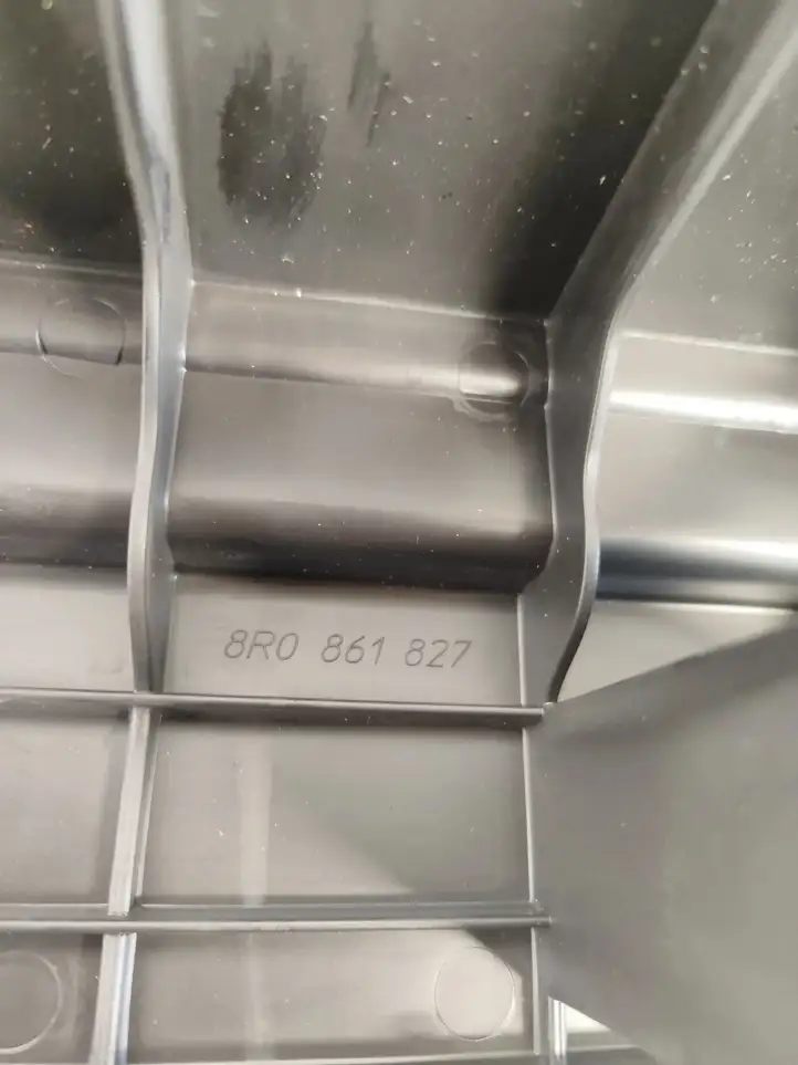 Audi Q5 SQ5 (2012 - 2017) 8R0861827 Прочая отделка багажника — фото 2