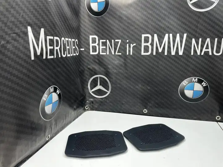 BMW X5 F15 (2013 - 2017) 43040742019 Решетка сабвуфера — фото 1