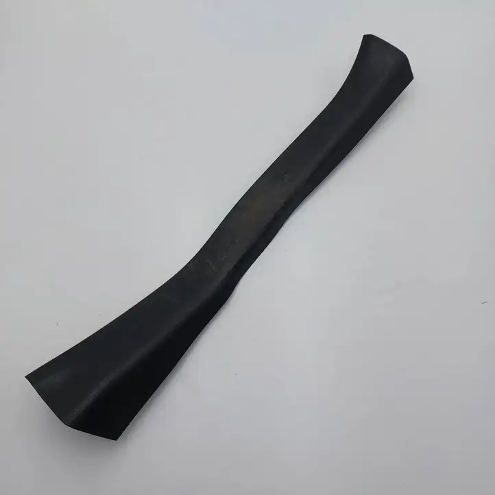 Nissan Leaf II (ZE1) (2017 - )  769B73NLOA Отделка заднего порога (внутренняя)