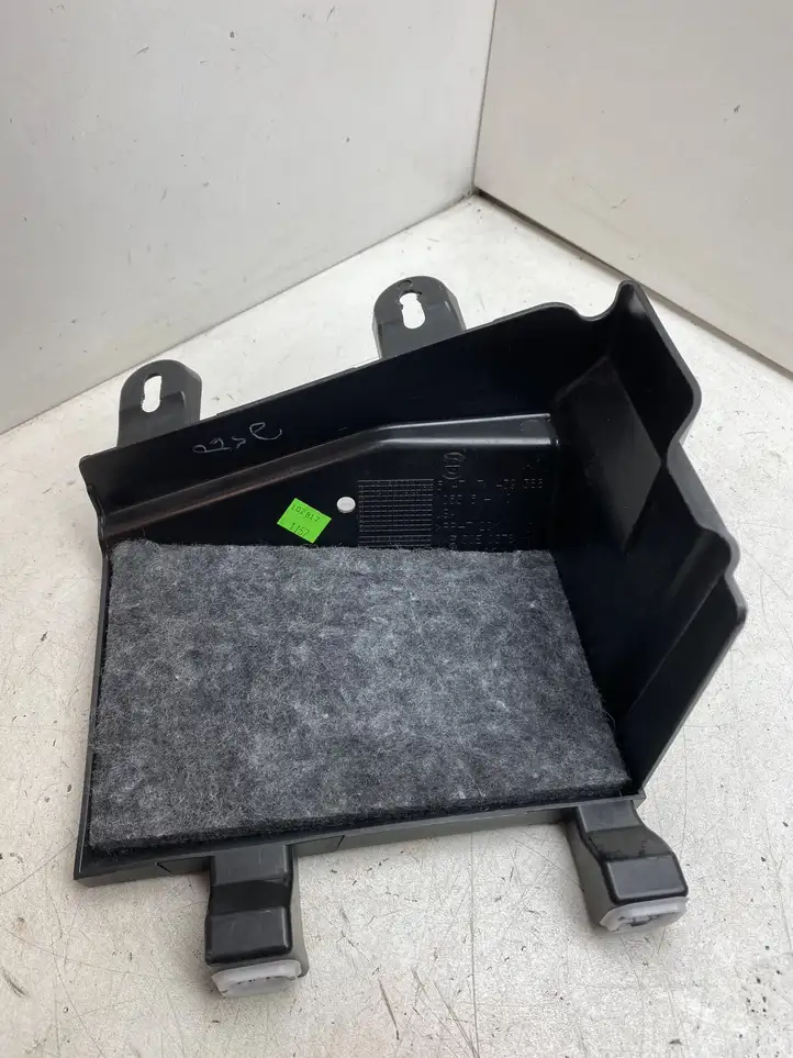 BMW X3 G01 (2018 - 2024) 7439388 Прочая отделка багажника — фото 3