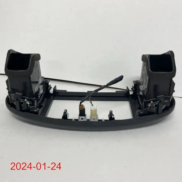 Nissan Juke I F15 (2010 - 2018) 68260-1KE0A Отделка внутренней панели салона — фото 1