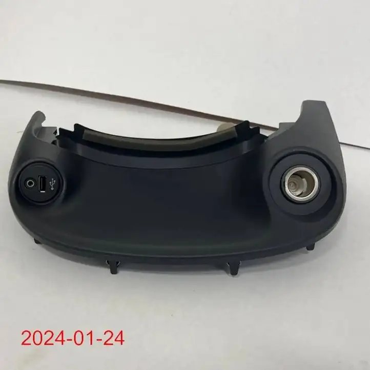 Nissan Juke I F15 (2010 - 2018) 68252-1KE0A Отделка внутренней панели салона — фото 1