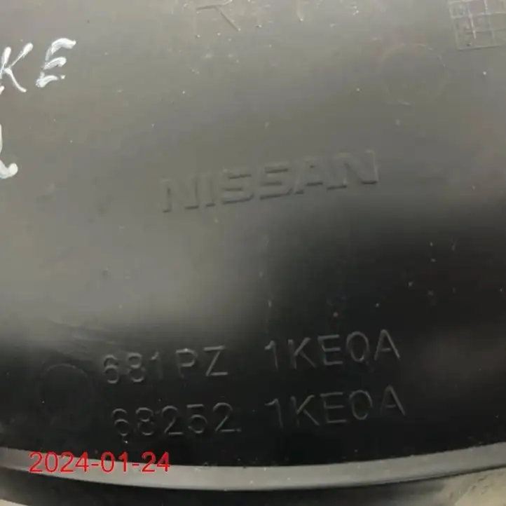Nissan Juke I F15 (2010 - 2018) 68252-1KE0A Отделка внутренней панели салона — фото 8