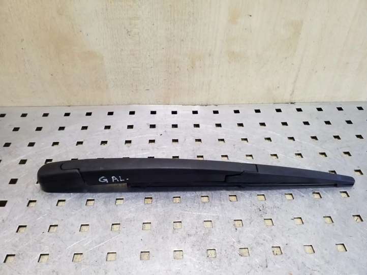 Toyota Corolla Verso AR10 (2004 - 2009)   Ножка стеклоочистителя заднего стекла