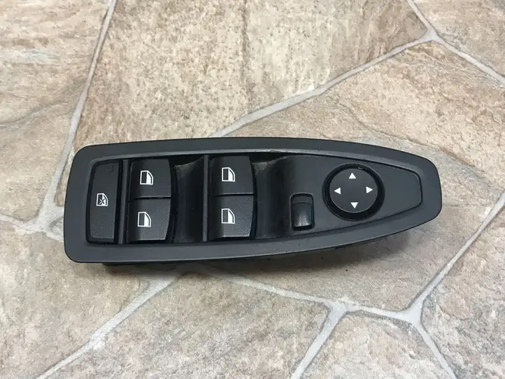 BMW 1 F20 F21 (2011 - 2019) 9208110 Блок кнопок стеклоподъемников — фото 5