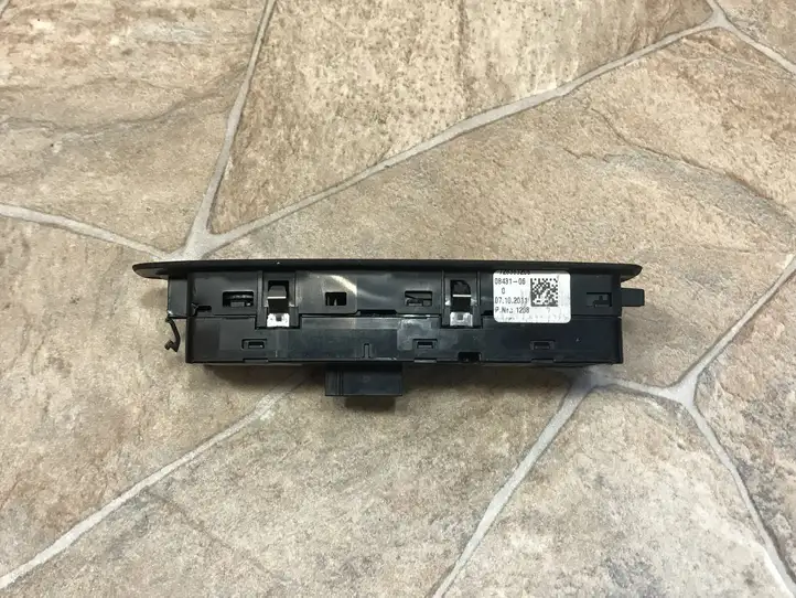 BMW 1 F20 F21 (2011 - 2019) 9208110 Блок кнопок стеклоподъемников — фото 8