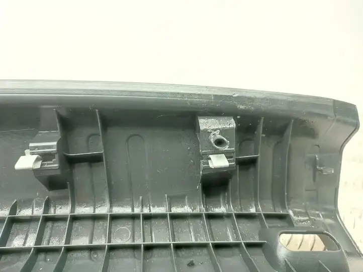 Volkswagen Tiguan (2007 - 2011) 5N0863459 Отделка порога багажника — фото 3