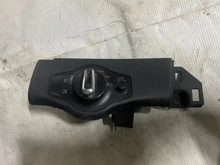 Audi A4 S4 B8 8K (2007 - 2011) 8K0941531AL Включатель фонарей — фото 1