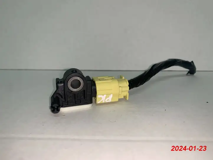 Nissan Juke I F15 (2010 - 2018) 988301EA0A Датчик удара SRS — фото 2