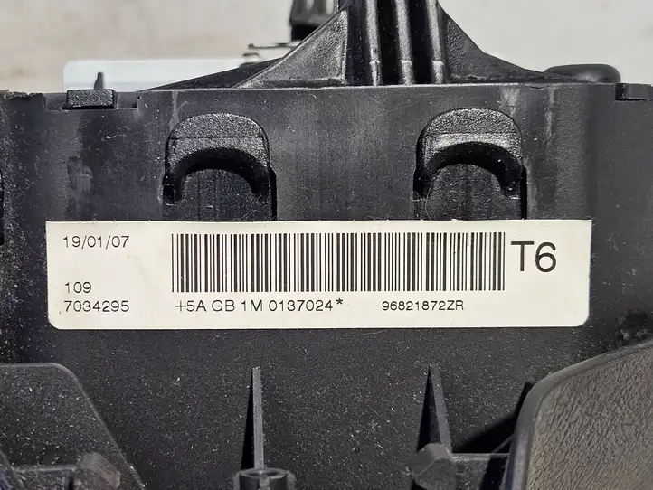 Peugeot 307 (2005 - 2008) 96821872ZR Подушка безопасности руля — фото 5