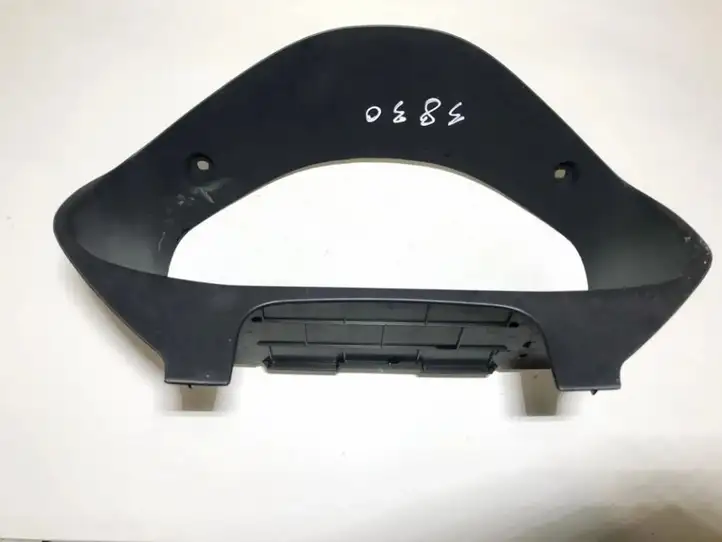 Volvo V50 (2004 - 2008) 8687453 Отделка панели приборов — фото 1
