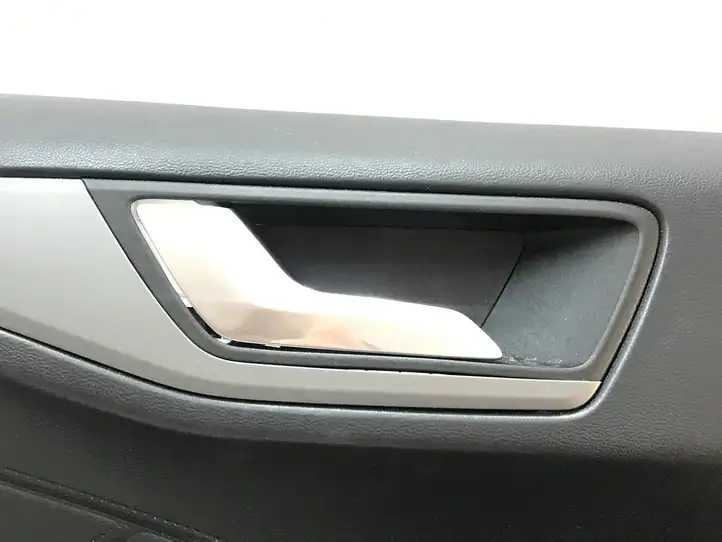 Ford Focus (2019 - ) JX7BA23943EA Обшивка передней двери — фото 2