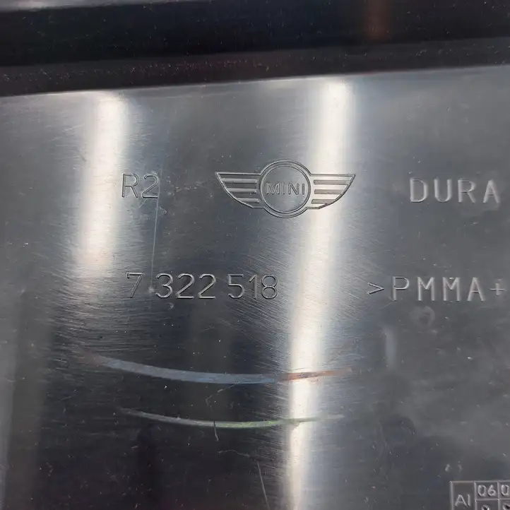 Mini One Cooper F56 F55 (2012 - 2022) 7322518 Наружная накладка стойки B — фото 2
