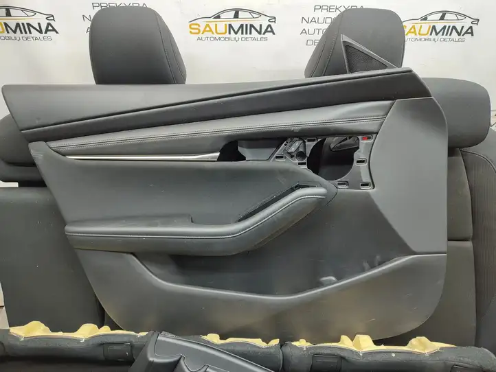 Mazda 3 (2017 - 2019) Комплект отделки дверей — фото 17