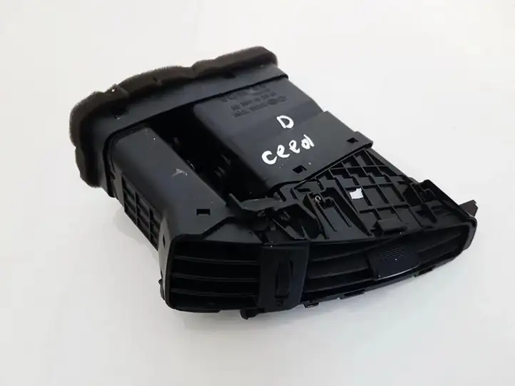 Kia Ceed (2010 - 2012) 808799 Боковой воздушный дефлектор — фото 1