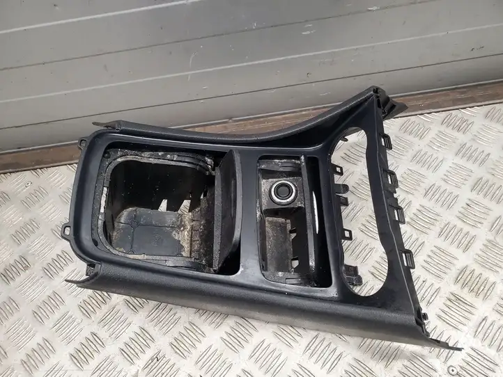 Mercedes-Benz GLA W156 (2013 - 2017) A1766807200 Пепельница — фото 7