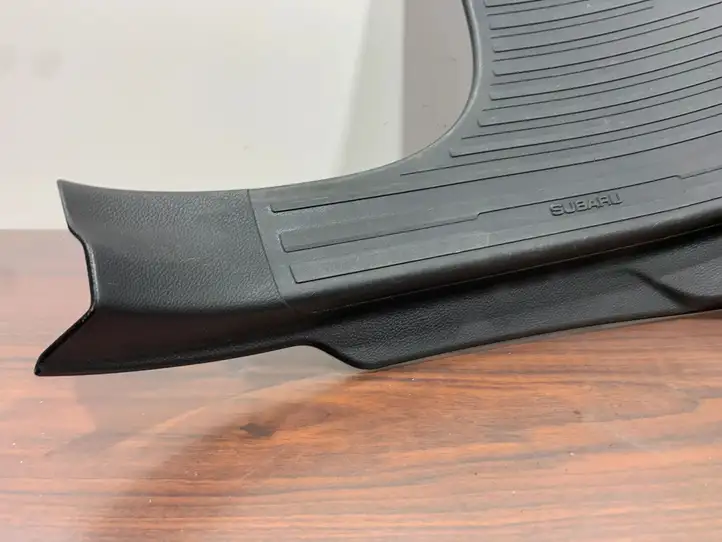 Subaru Forester SK (2018 - 2025) 94061SJ010 Внутренняя отделка заднего порога — фото 8