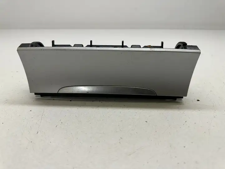 Volkswagen PASSAT B6 (2005 - 2010) 3C0863284 Пепельница — фото 1