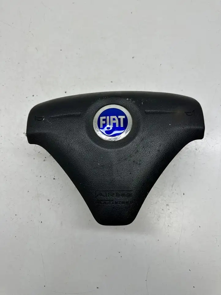 Fiat Croma (2005 - 2011) 735465257 Подушка безопасности руля — фото 1
