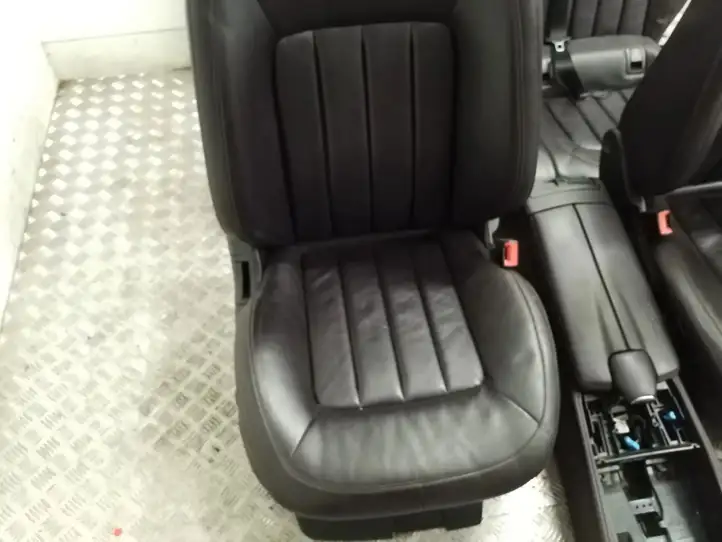 Mercedes-Benz CLS C218,X218 (2011 - 2017) Комплект салона — фото 21