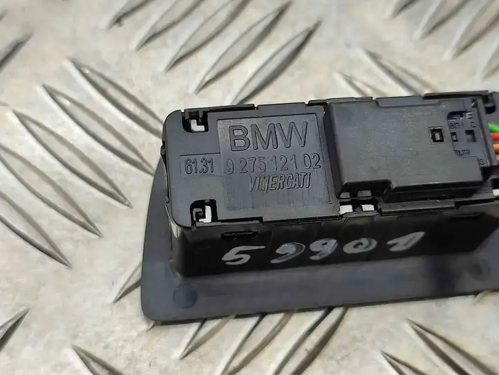 BMW 2 F46 (2015 - ) 9275121 Кнопка закрытия крышки багажника — фото 7