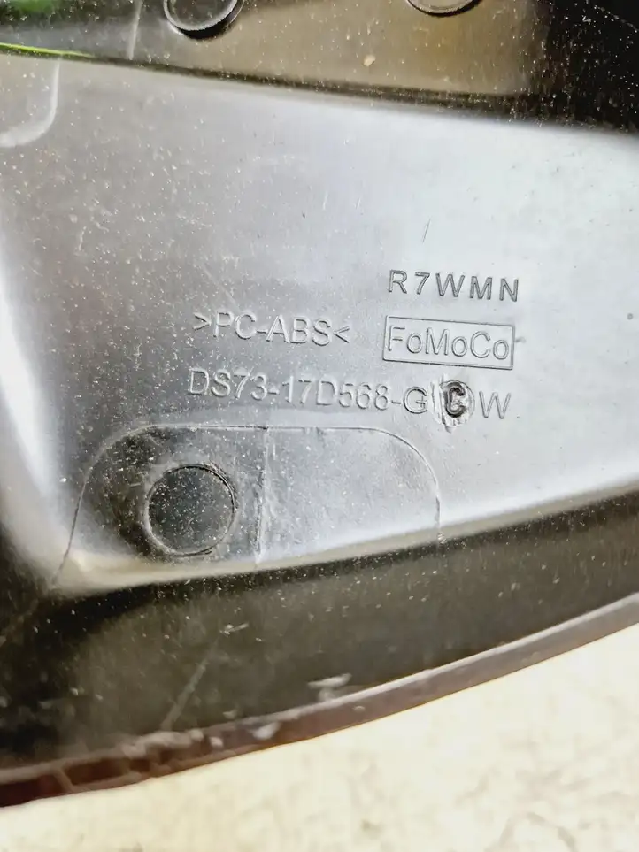 Ford Mondeo MK V (2014 - ) DS7317D568 Накладка зеркала заднего вида — фото 3