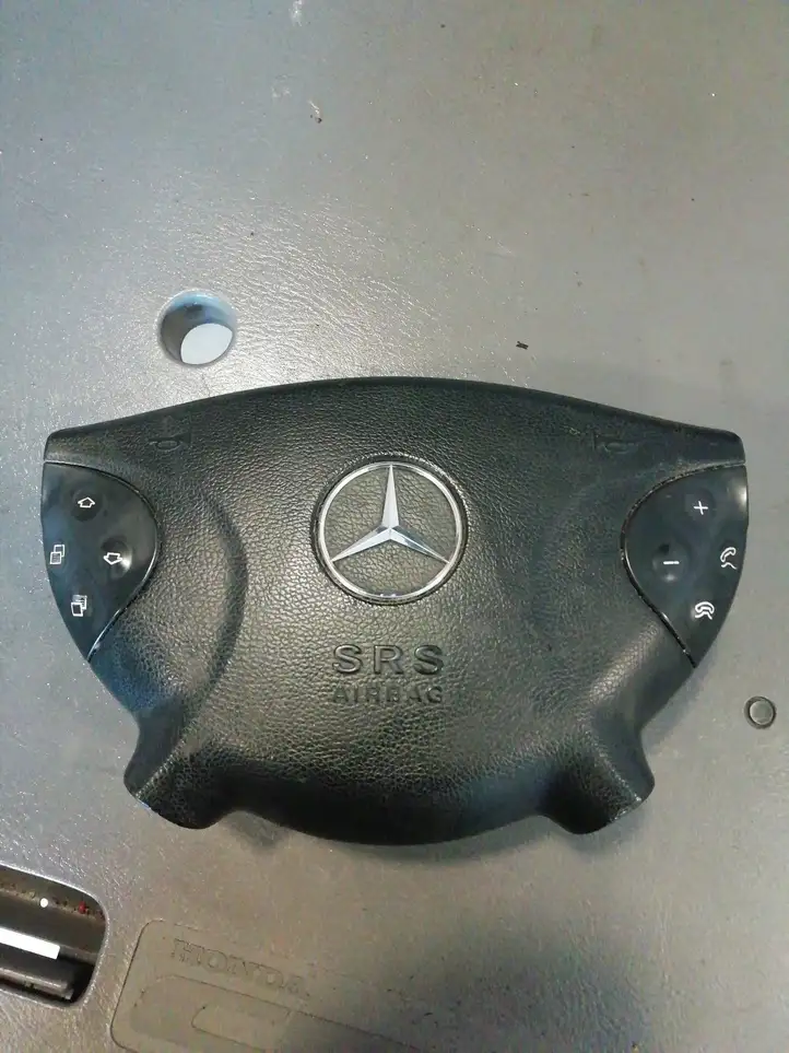 Mercedes-Benz E W211 (2002 - 2009) Подушка безопасности руля — фото 1
