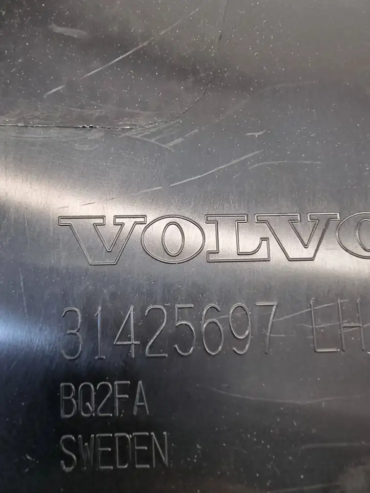 Volvo XC60 (2017 - ) 31425697 Нижняя обшивка стойки B — фото 5