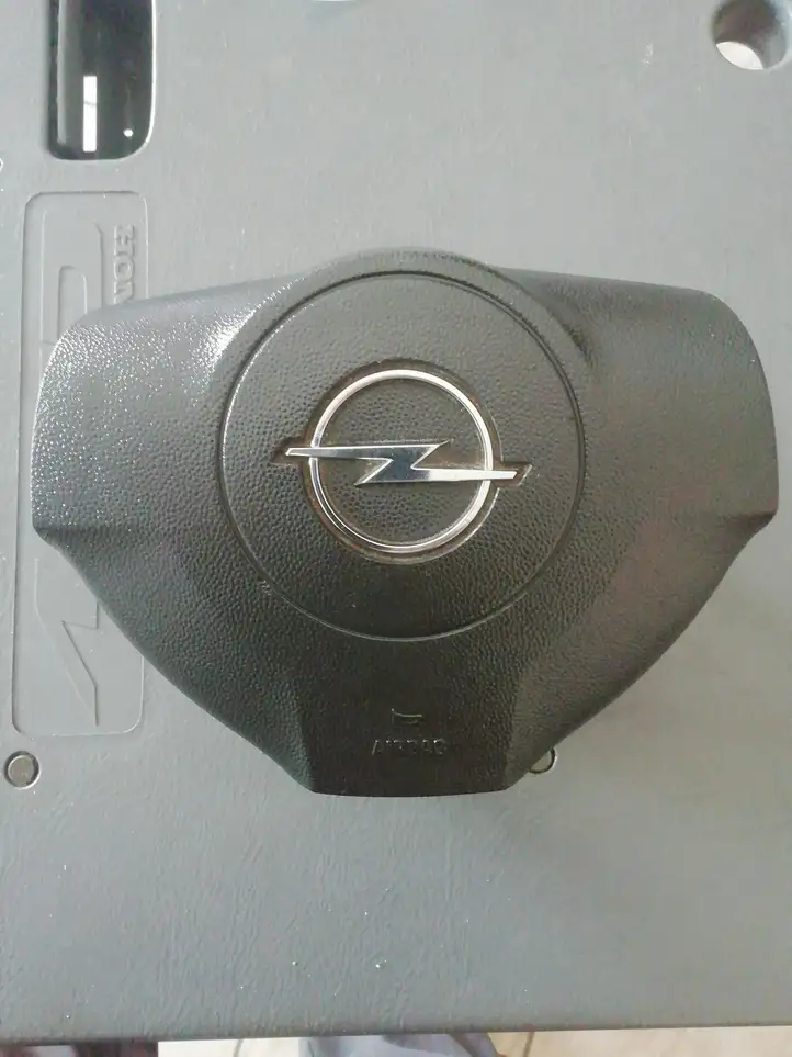 Opel Zafira B (2006 - 2008) 13111348 Подушка безопасности руля — фото 1
