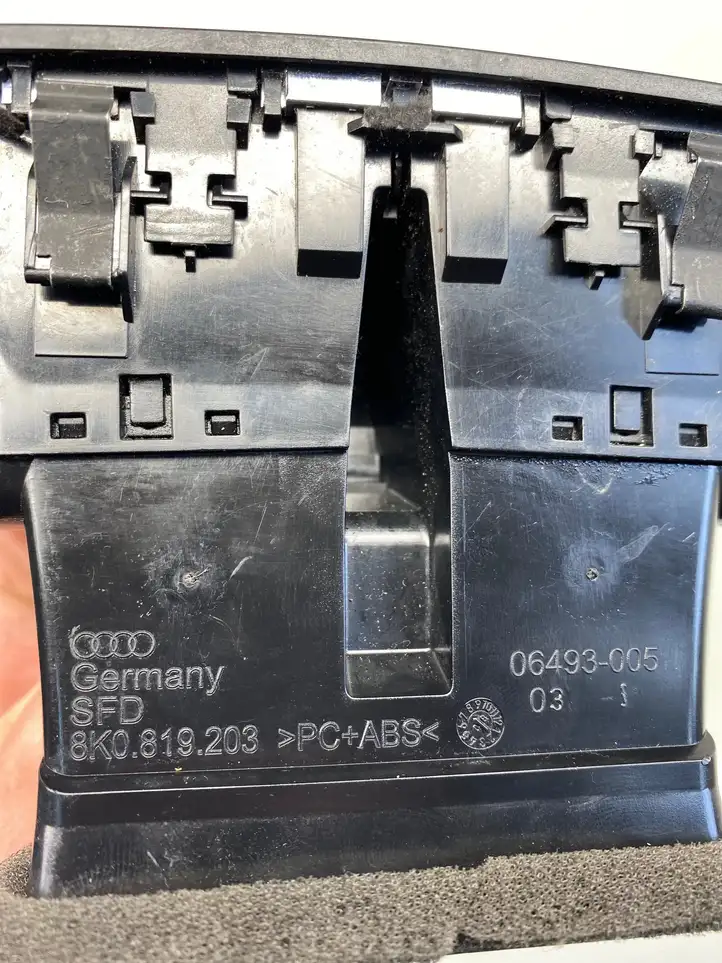 Audi A4 S4 B8 8K (2007 - 2011) 8K0819203E Задний воздушный дефлектор — фото 4