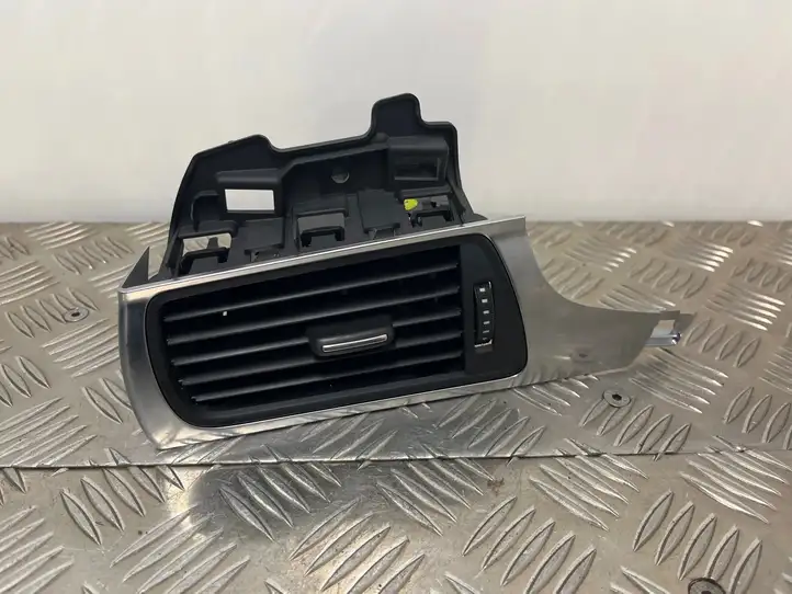 Audi A6 C7 (2011 - 2014) 4G1820901 Боковой воздушный дефлектор — фото 1