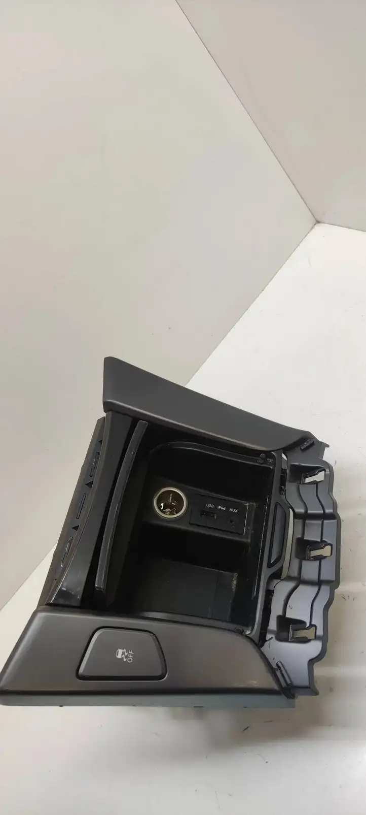 Hyundai i40 (2011 - )  846353Z100 Пепельница