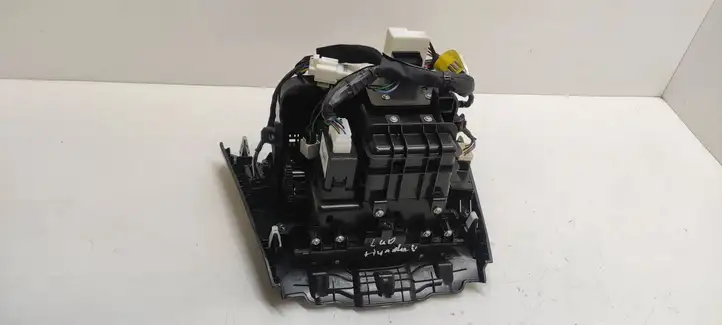 Hyundai i40 (2011 - )  846353Z100 Пепельница