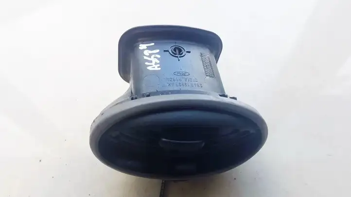 Ford Focus (1998 - 2004) 98AB19893AKW Центральный воздушный дефлектор — фото 1