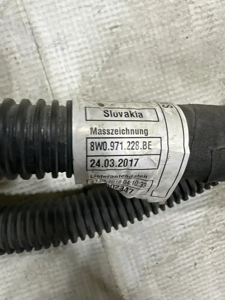 Audi A4 S4 B9 (2015 - 2019) 8W0971228BE Плюсовой провод аккумулятора — фото 3