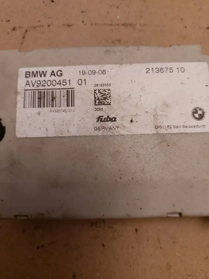 BMW 5 GT F07 (2010 - 2017) 21367510 Усилитель антенны — фото 2