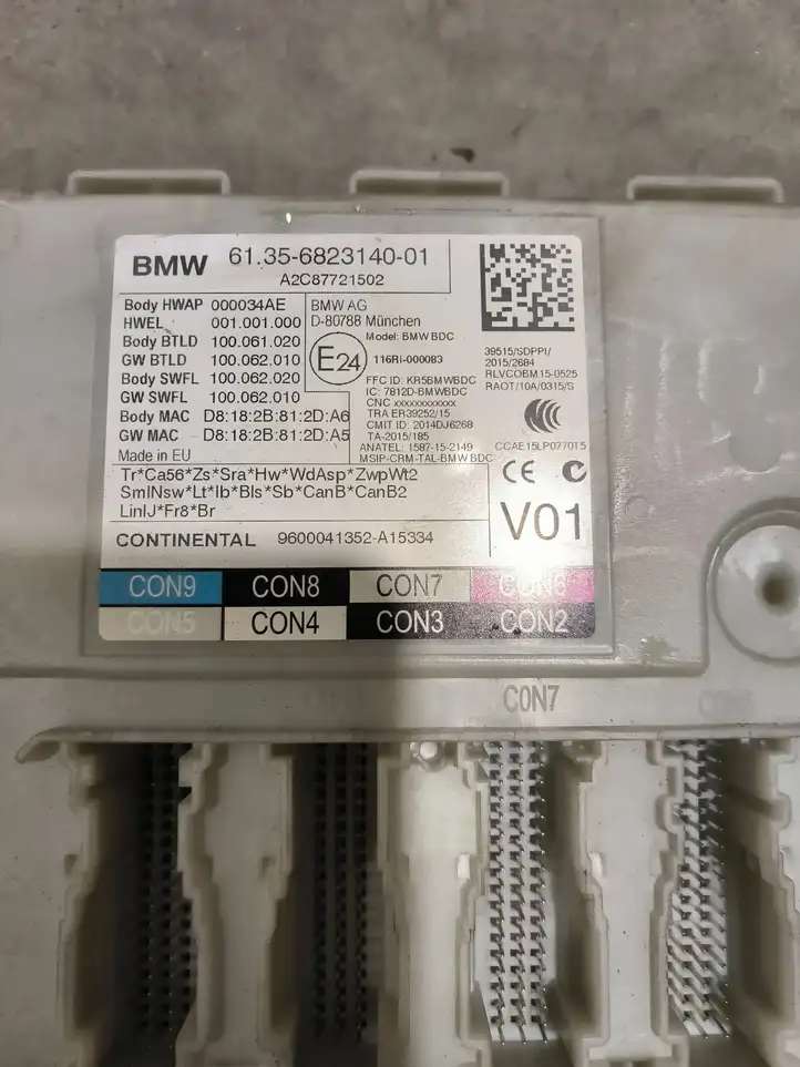 BMW 7 G11 G12 (2015 - 2022) 6823140 Блок предохранителей — фото 2