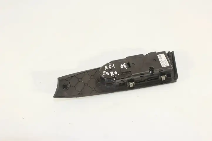 BMW 5 E60 E61 (2004 - 2010) 6951909 Кнопка стеклоподъемников — фото 3