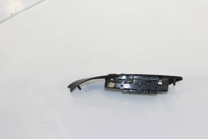 BMW 5 E60 E61 (2004 - 2010) 6951909 Кнопка стеклоподъемников — фото 4