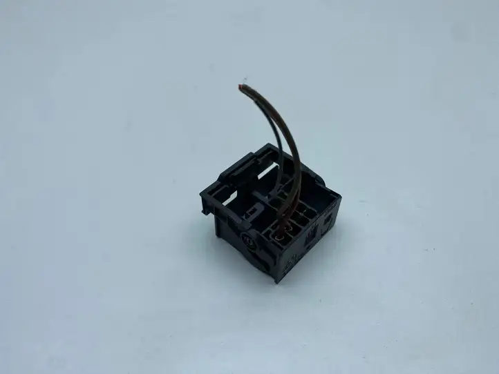 Audi A3/S3 8P (2004 - 2008) 4E0035444A Прочая электропроводка — фото 1