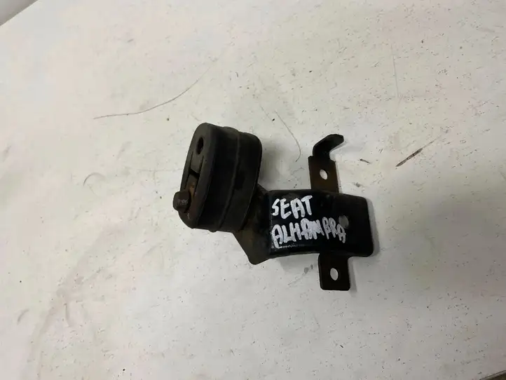 Seat Alhambra (Mk2) (2010 - 2017) 7N0253461C Кронштейн глушителя — фото 1