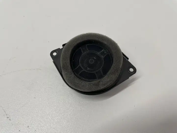 Dodge Ram (2018 - )  68043045AD Громкоговоритель в панели