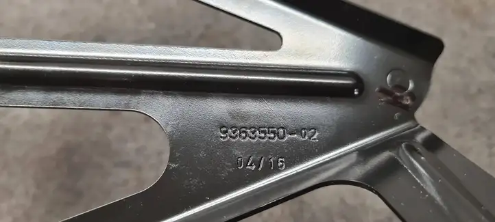 BMW 3 F30 F35 F31 (2012 - 2018) 9363550 Прочие детали салона — фото 2