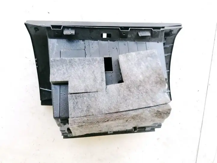 Chevrolet Captiva (2006 - 2011) 96630066 Вещевой ящик — фото 2